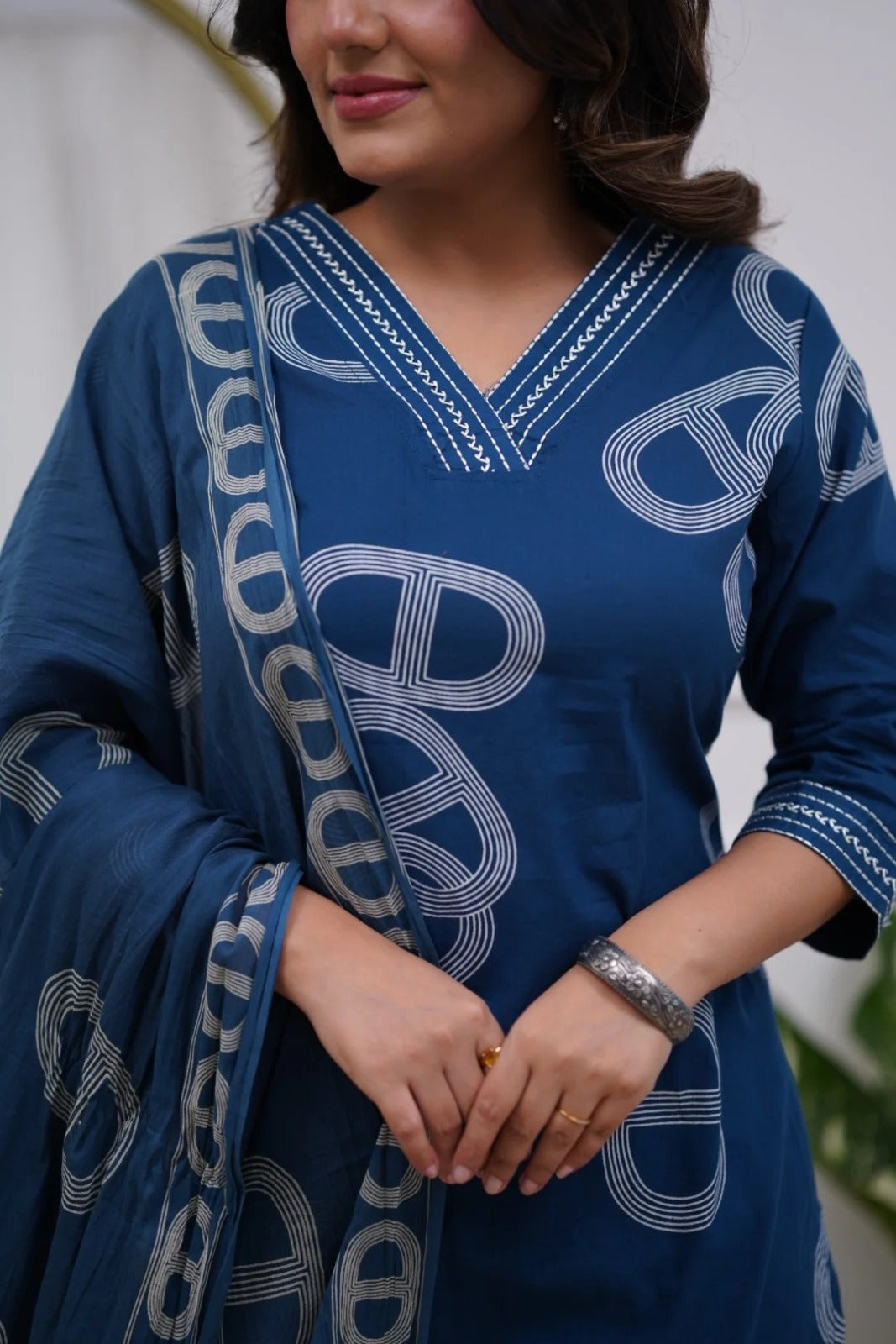 Avanti Chanderi Elegance Suit Set