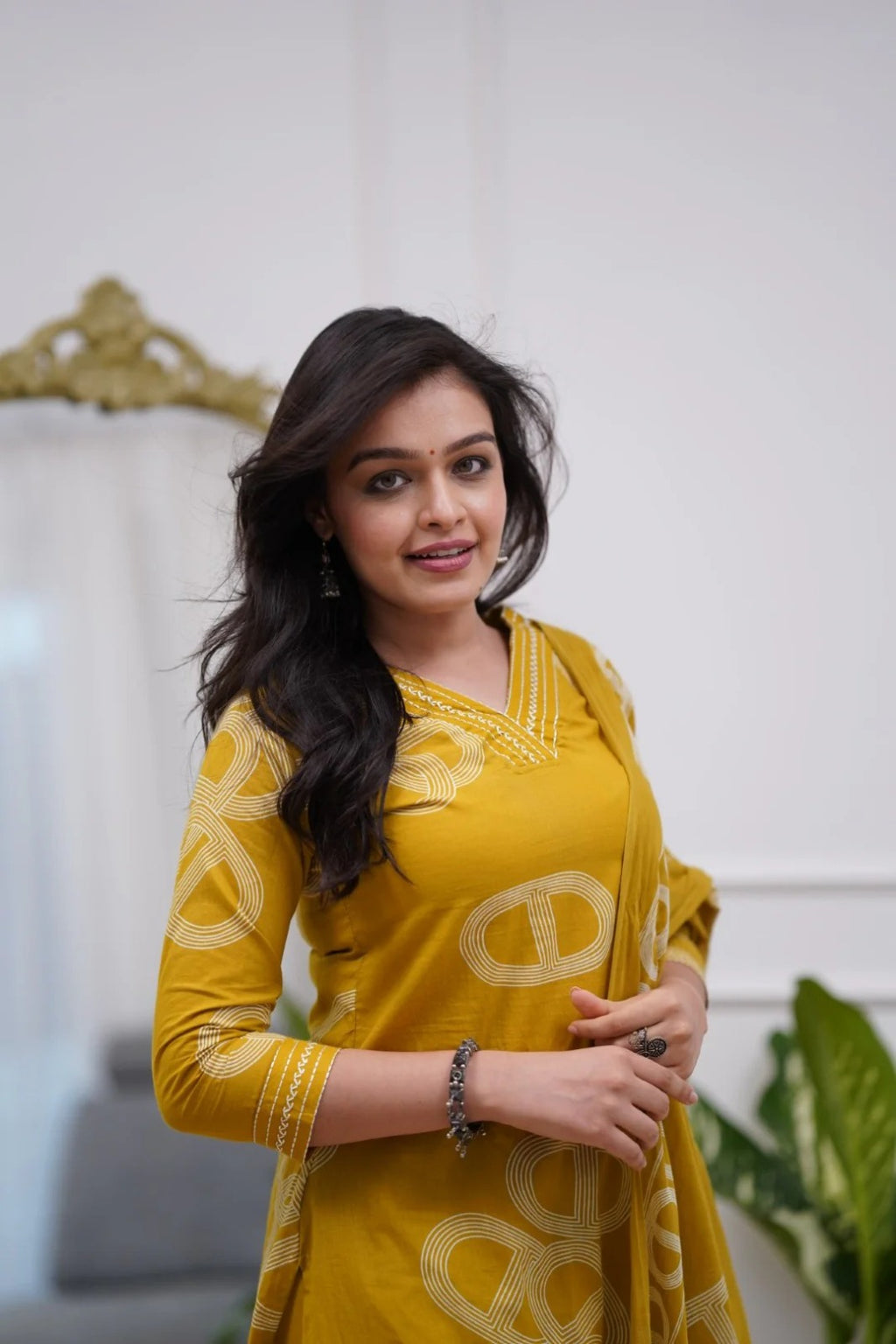 Avanti Chanderi Elegance Suit Set